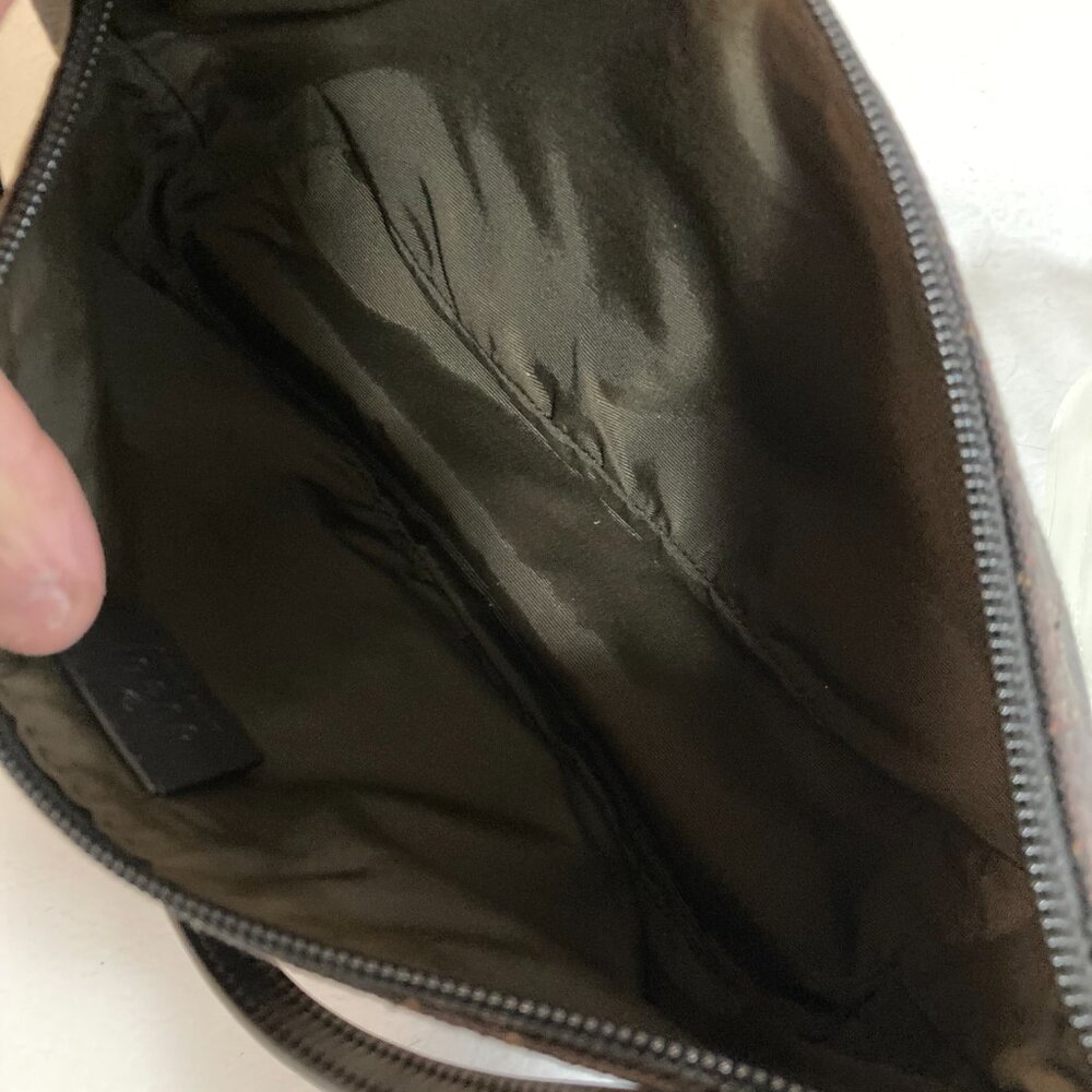 ⭐️ Authentic⭐️ Gucci GG Monogram Dark Brown Canvas & Leather Pochette Bag - Picture 10 of 10